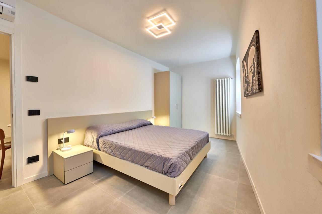 Apartmentsgarda - Residenza Mercanti Εξωτερικό φωτογραφία