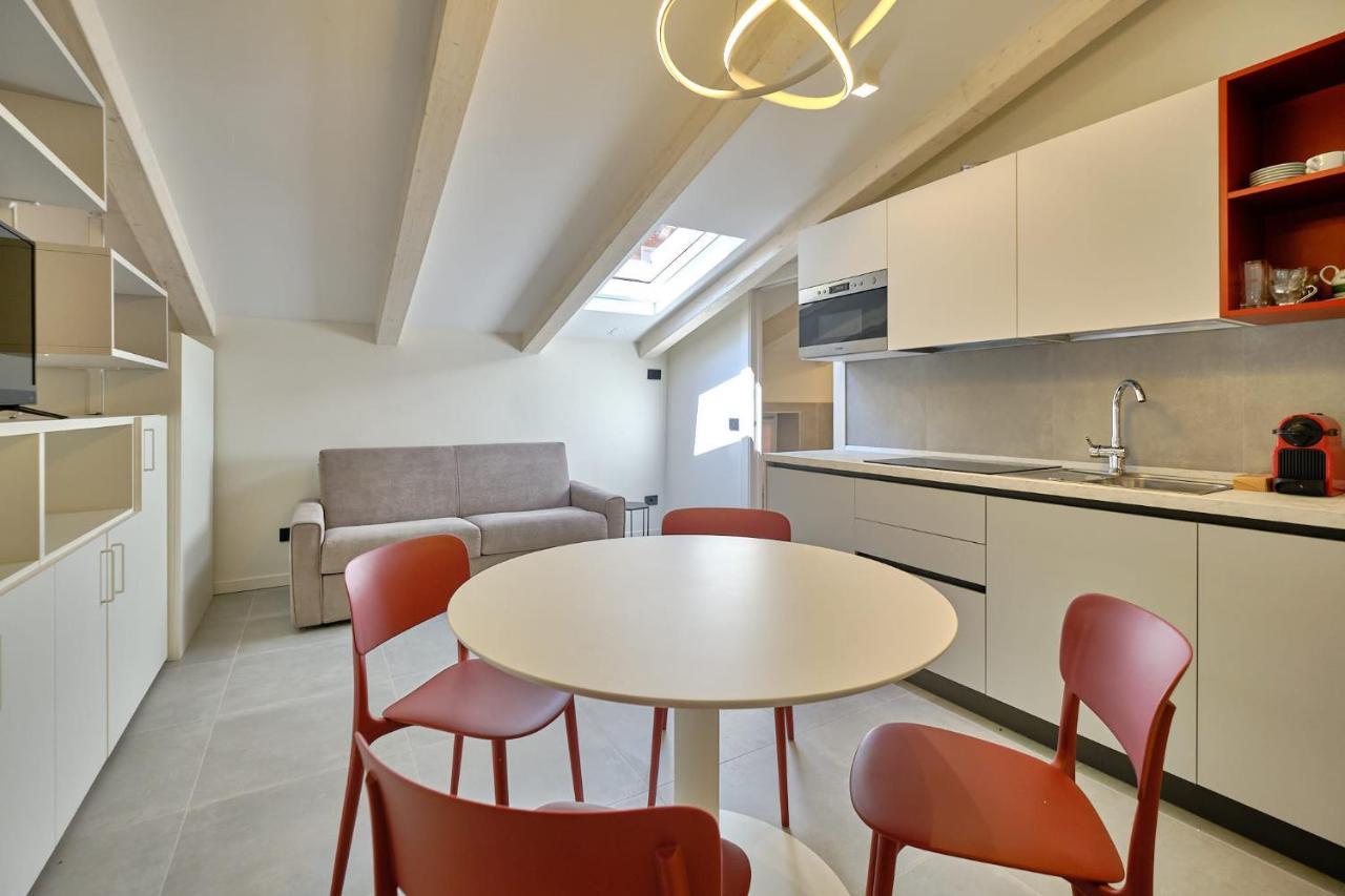 Apartmentsgarda - Residenza Mercanti Εξωτερικό φωτογραφία