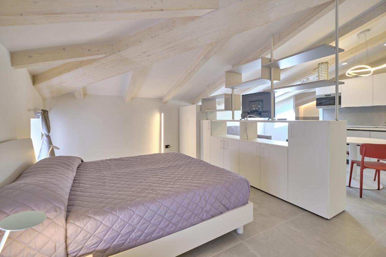 Apartmentsgarda - Residenza Mercanti Εξωτερικό φωτογραφία